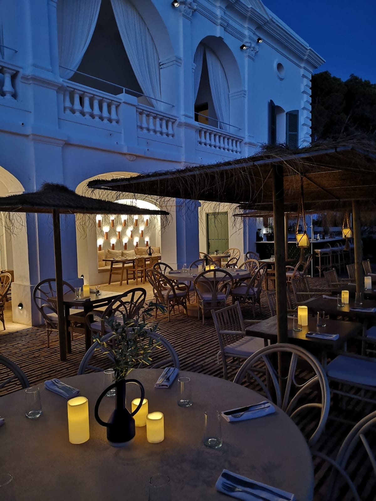 Hotel Menorca aux Baléares, la gamme Hemera utilisée pour éclairer les extérieurs